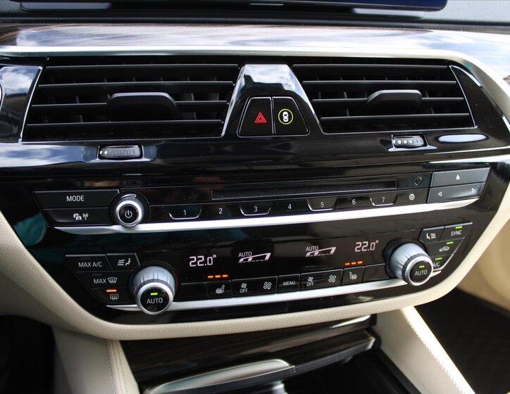 BMW Řada 5 Sedan / Limuzína 3,0 l 250 kw