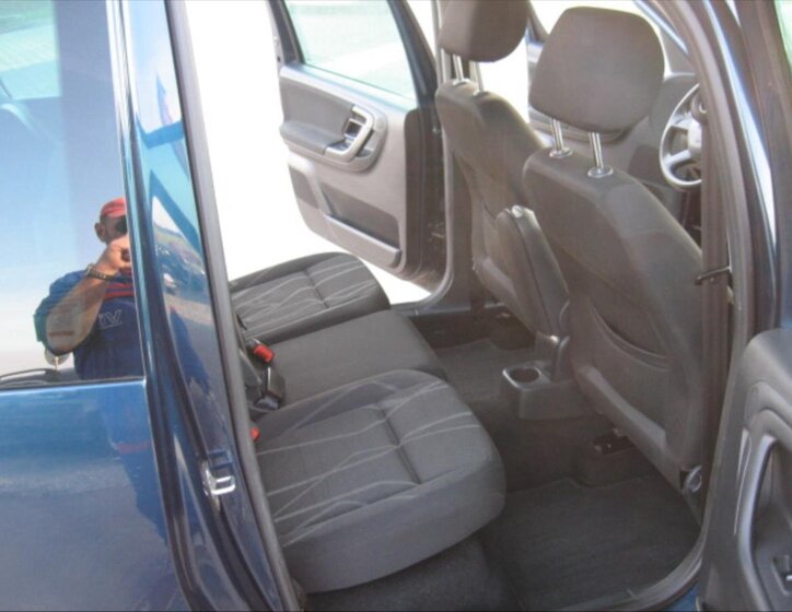 Škoda Roomster Hatchback 1,2 l 63 kw