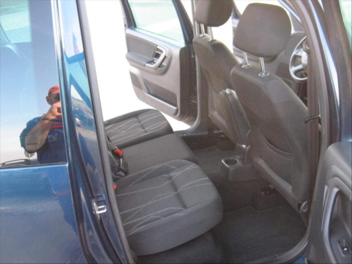 Škoda Roomster Hatchback 1,2 l 63 kw