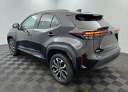 Toyota Yaris Cross 4