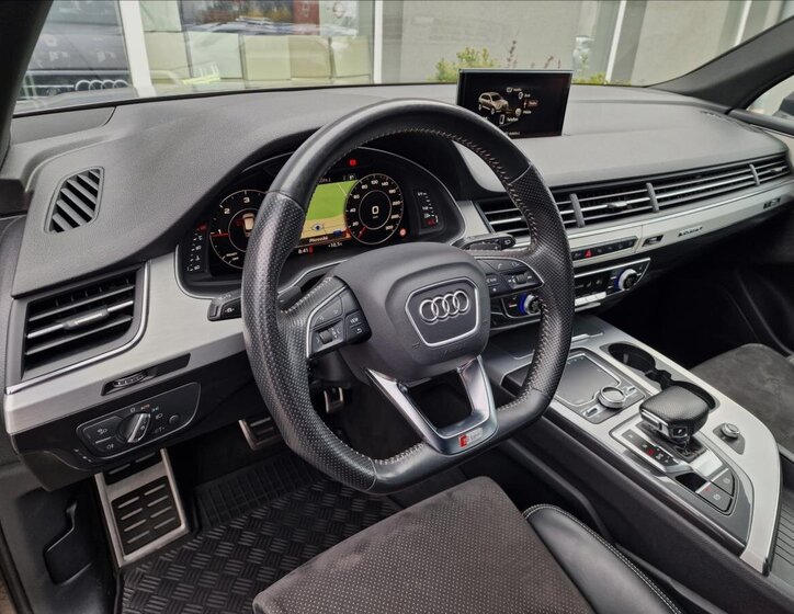 Audi Q7 SUV / Terénní 3,0 l 210 kw