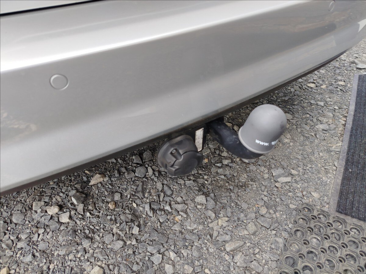 Volkswagen Passat Kombi 2,0 l 103 kw