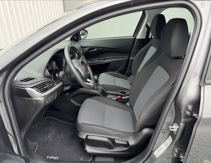 Fiat Tipo Sedan / Limuzína 1,4 l 70 kw