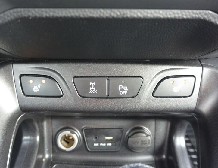 Hyundai ix35 SUV / Terénní 2,0 l 100 kw