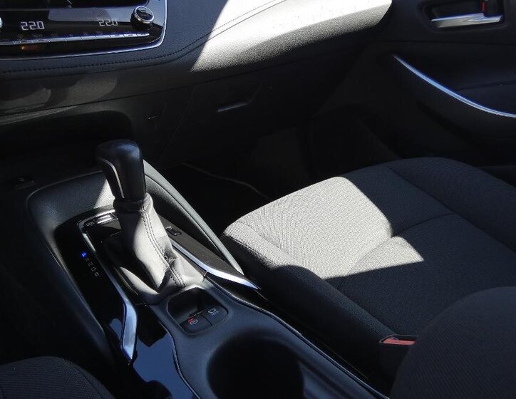 Toyota Corolla Sedan / Limuzína 1,8 l 72 kw