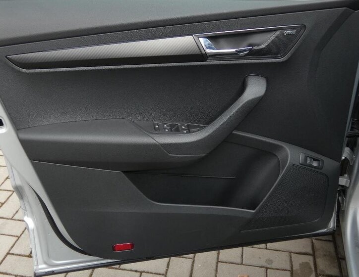 Škoda Karoq SUV / Terénní 1,5 l 110 kw