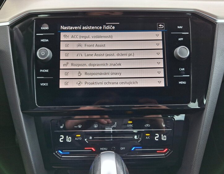 Volkswagen Passat Kombi 2,0 l 140 kw