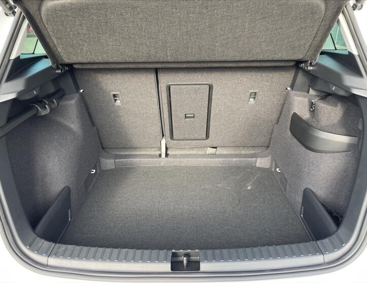 Škoda Karoq Sedan / Limuzína 0,0 0