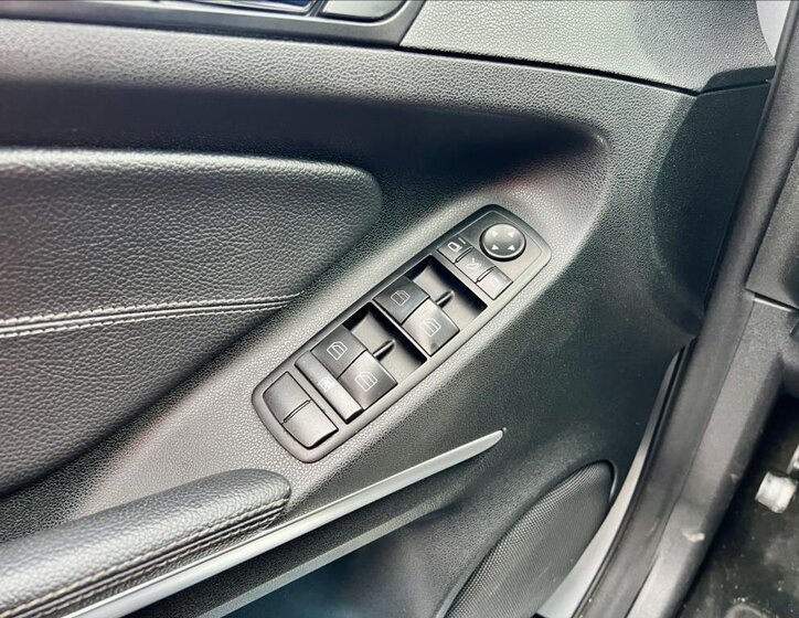 Mercedes-Benz Třídy M SUV 3,0 l 165 kw