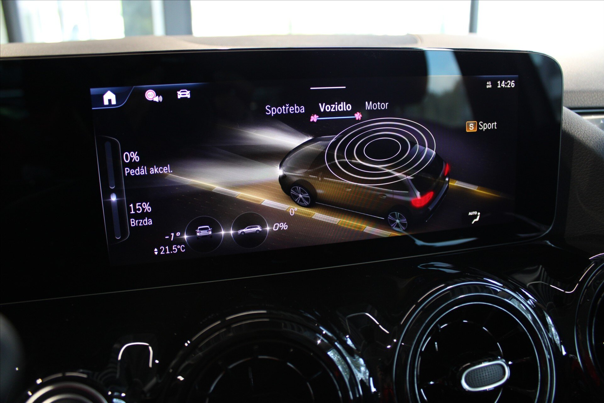 Mercedes-Benz Třídy B Hatchback 1,3 l 100 kw