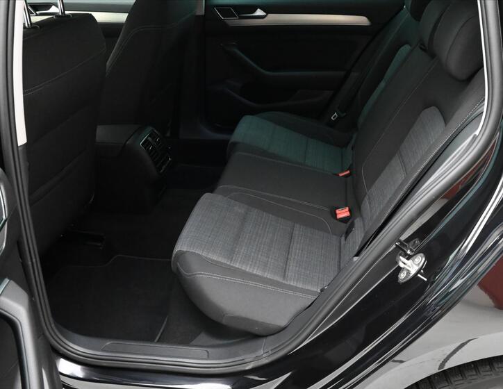 Volkswagen Passat 14