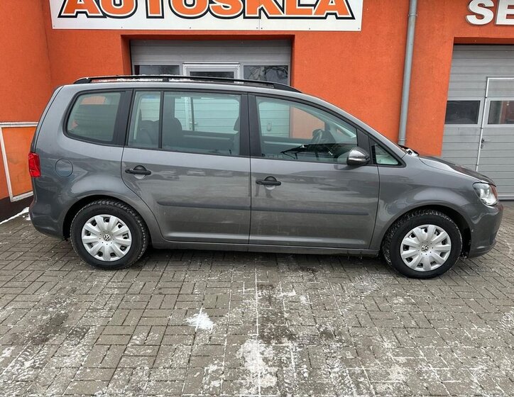 Volkswagen Touran MPV 1,6 l 77 kw