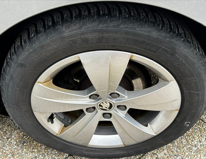 Škoda Superb Kombi 2,0 l 110 kw