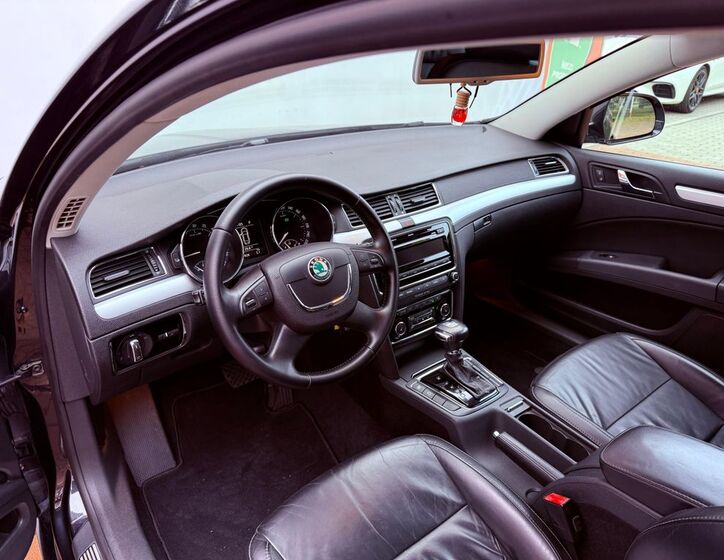 Škoda Superb 13