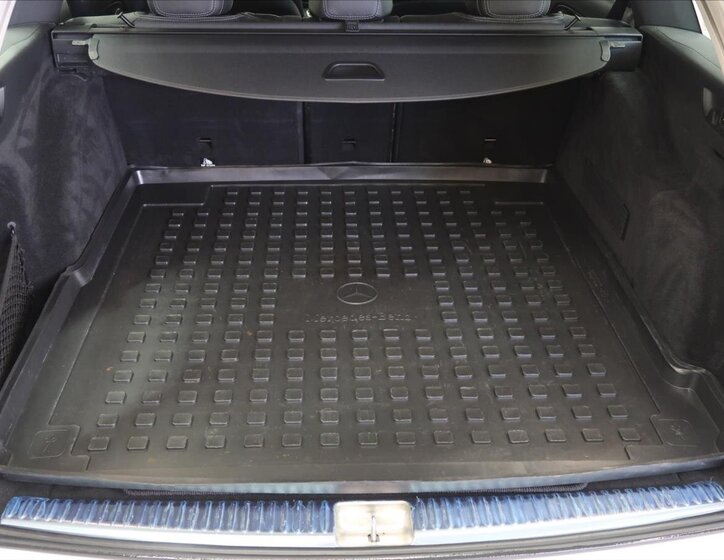 Mercedes-Benz Třídy E Kombi 2,0 l 135 kw