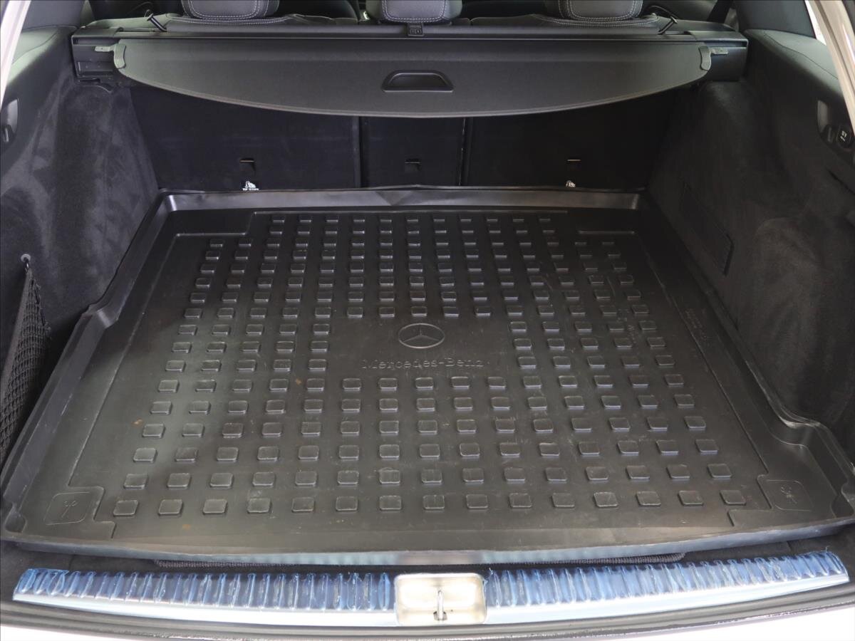 Mercedes-Benz Třídy E Kombi 2,0 l 135 kw