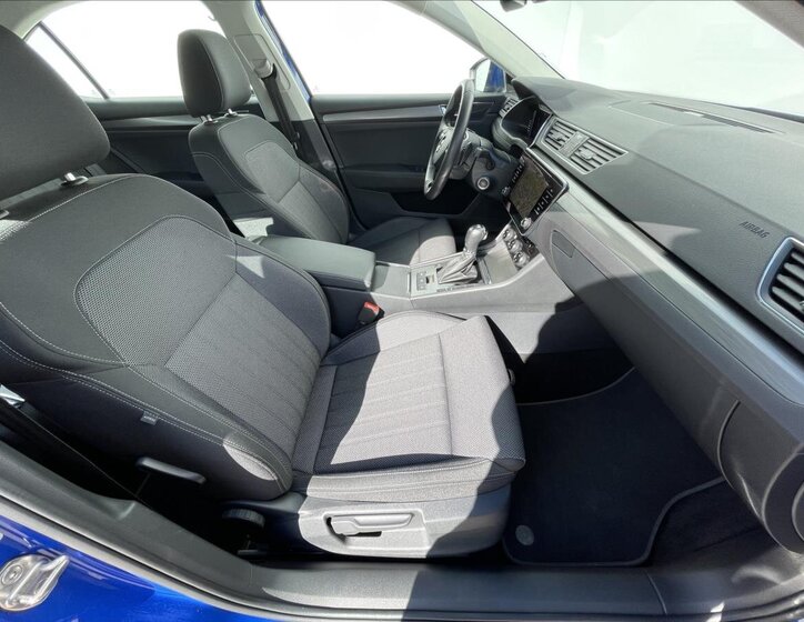 Škoda Superb Liftback 1,5 l 110 kw