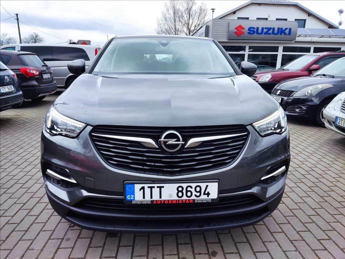 Opel Grandland X SUV / Terénní 1,2 l 96 kw