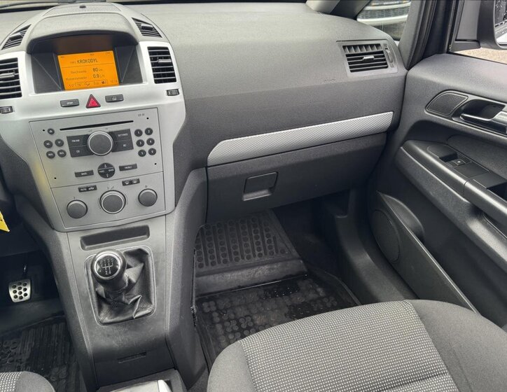 Opel Zafira 32