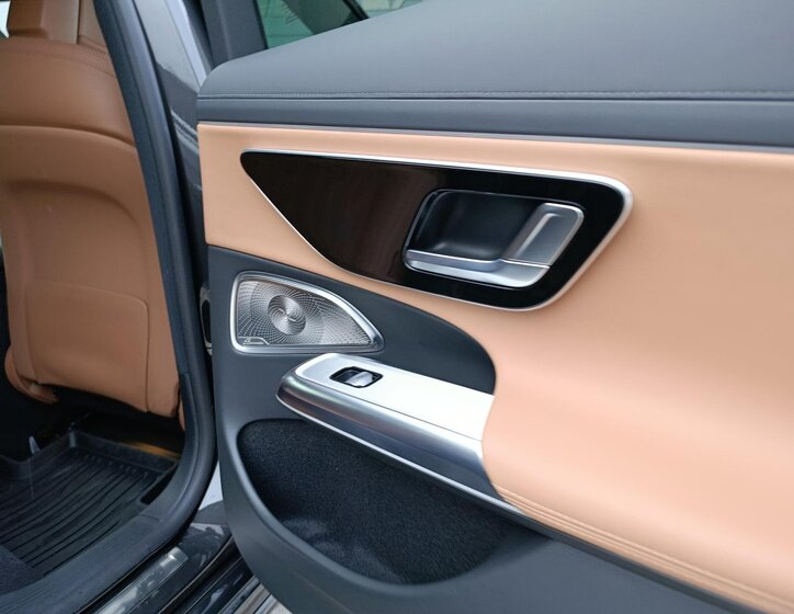 Mercedes-Benz Třídy E Sedan 2,0 l 145 kw