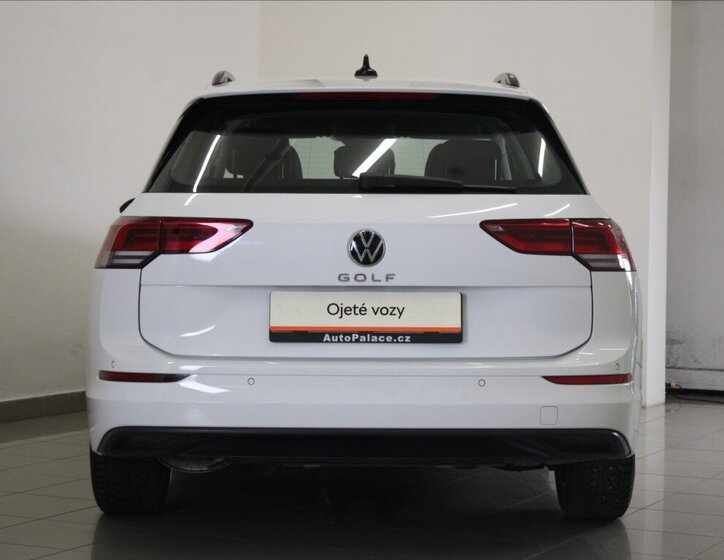 Volkswagen Golf Kombi 1,5 l 96 kw