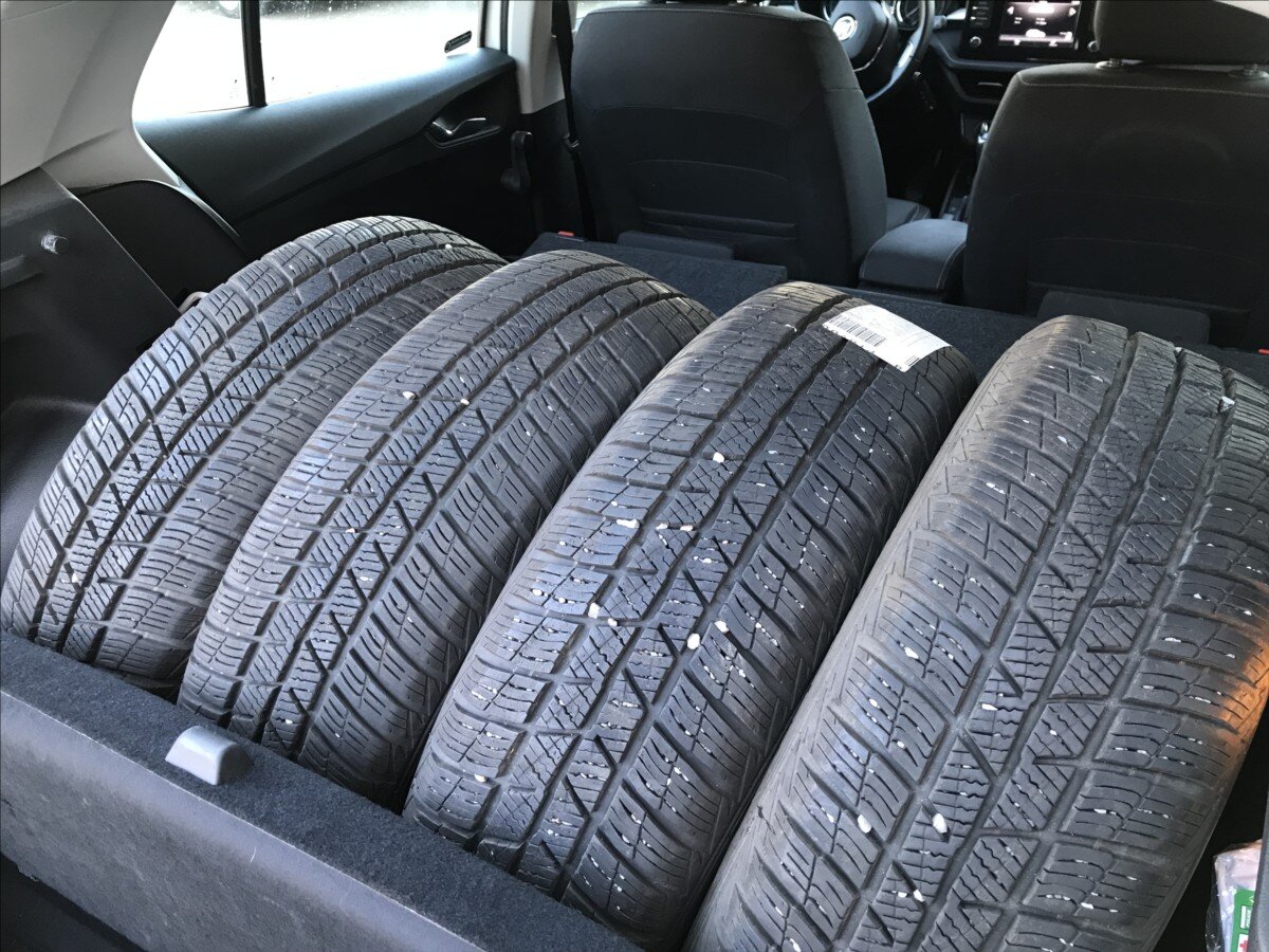 Škoda Fabia Hatchback 999,0 59 kw