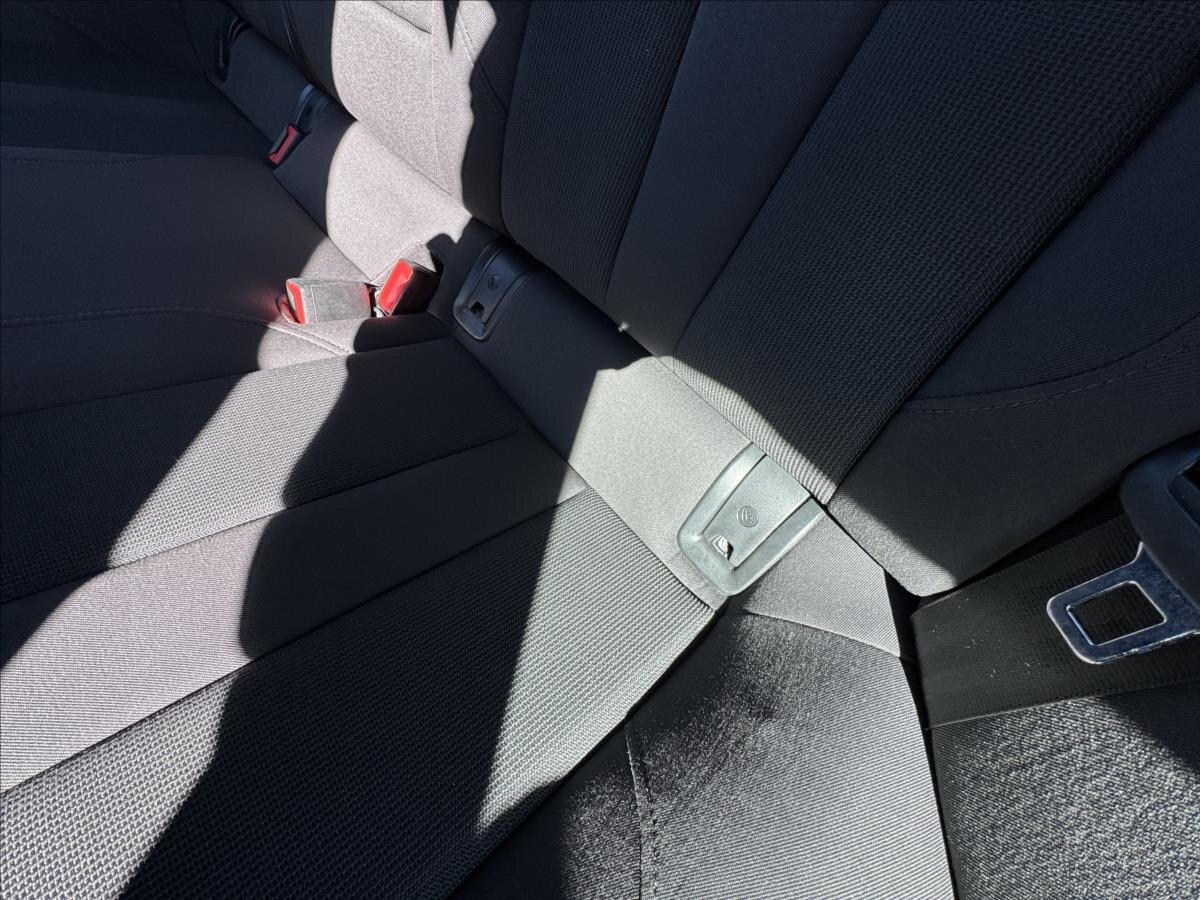 Audi A4 Kombi 2,0 l 140 kw