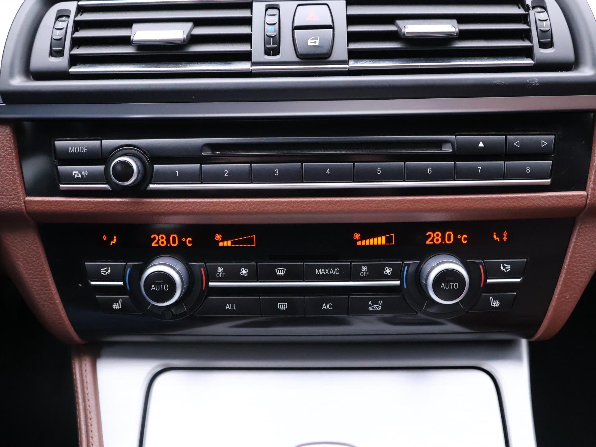 BMW Řada 5 Kombi 3,0 l 190 kw