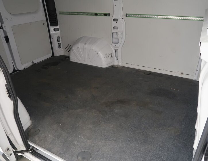 Opel Movano Skříň 2,2 l 103 kw