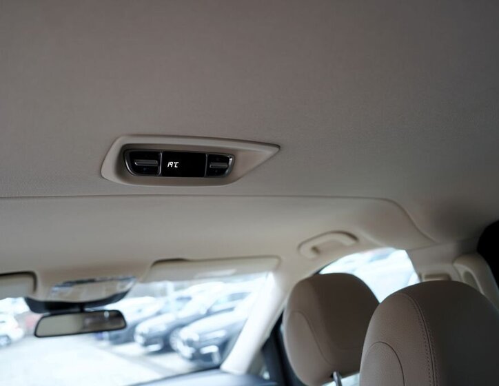 Mercedes-Benz Třídy V MPV 2,1 l 140 kw