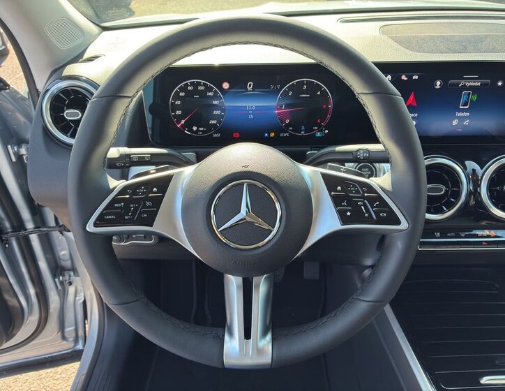 Mercedes-Benz GLB SUV / Terénní 2,0 l 85 kw