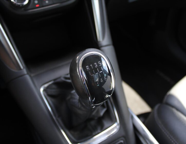 Opel Zafira MPV 2,0 l 121 kw