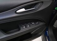 Alfa Romeo Stelvio 16