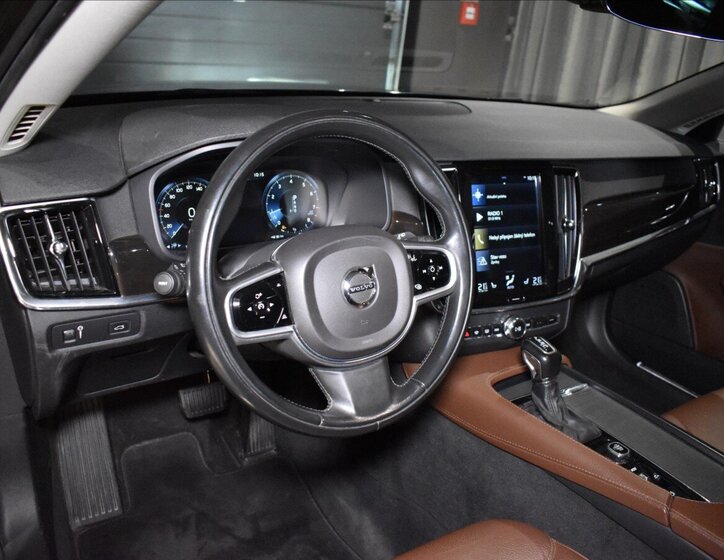 Volvo V90 Kombi 2,0 l 184 kw