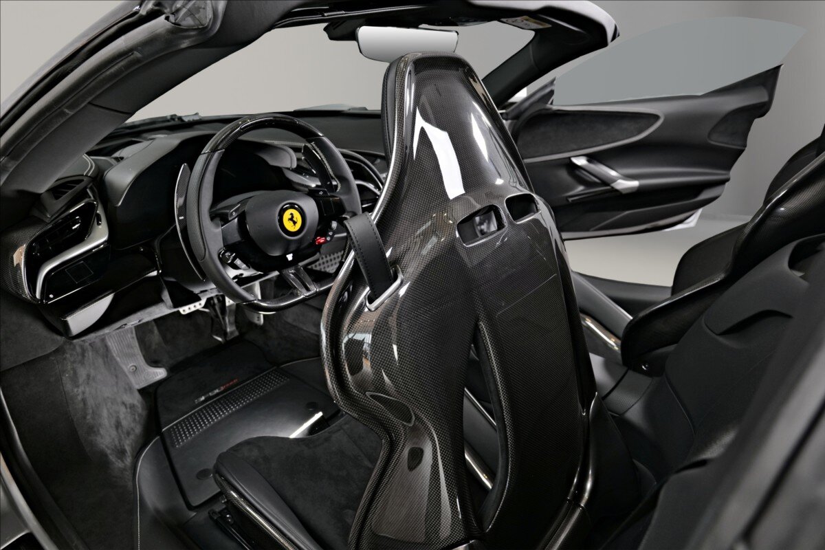 Ferrari SF90 Kabriolet 4,0 l 735 kw