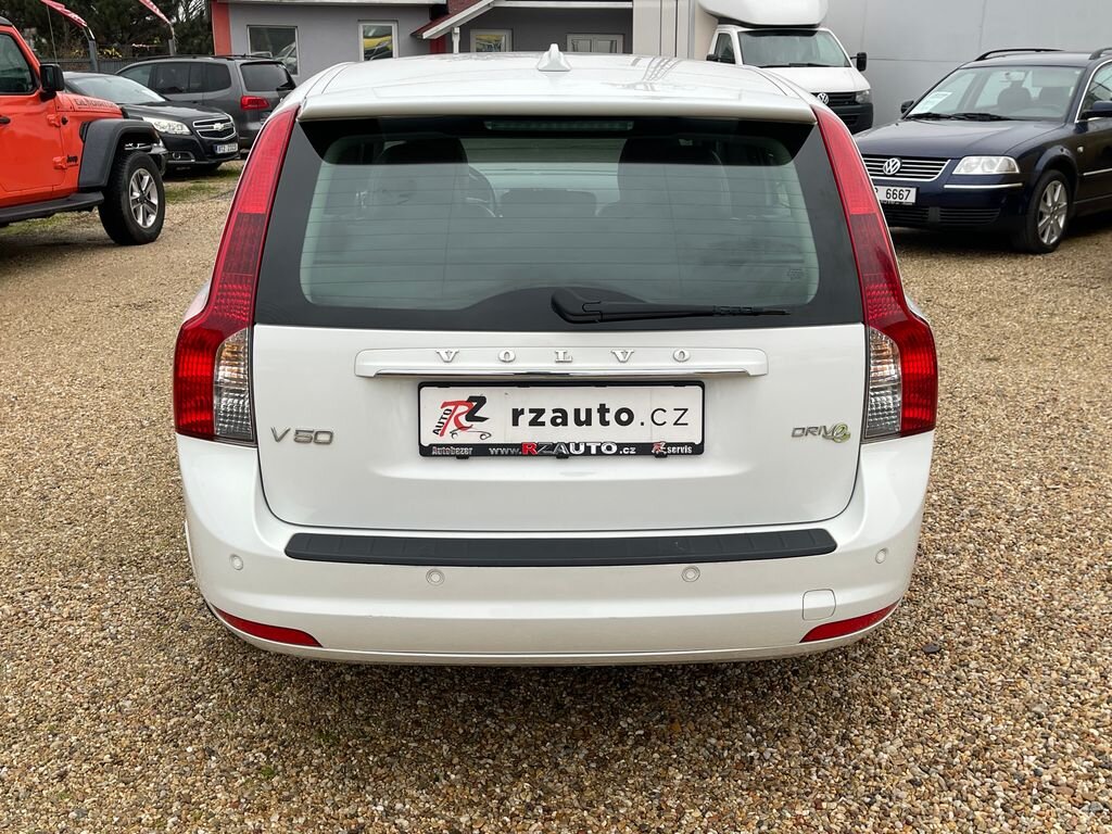 Volvo V50