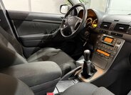 Toyota Avensis Liftback 1,8 l 95 kw