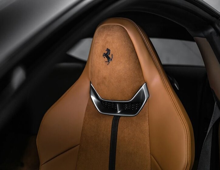 Ferrari Ostatní Kupé 3,9 l 471 kw