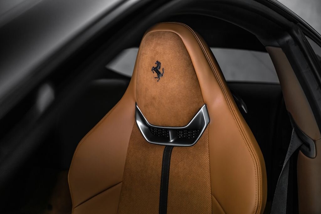 Ferrari Ostatní Kupé 3,9 l 471 kw