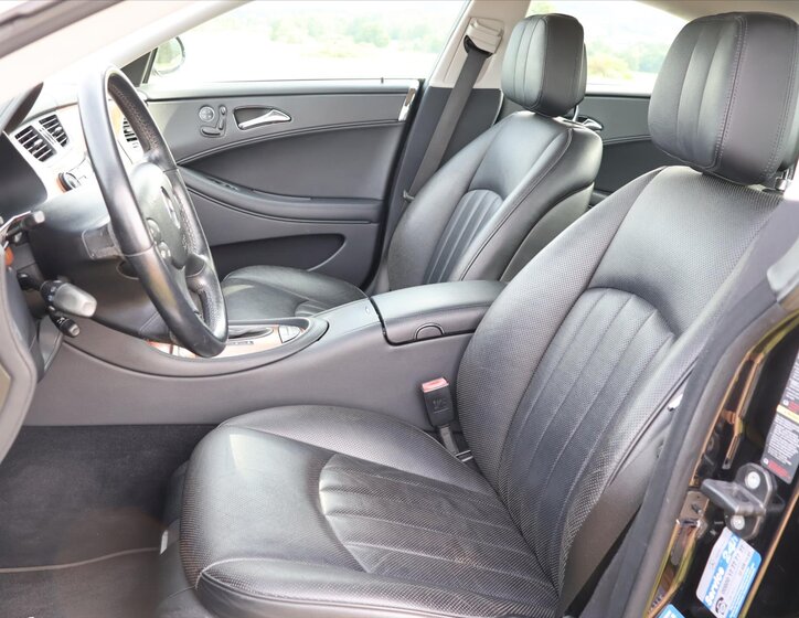 Mercedes-Benz CLS Sedan 3,5 l 215 kw