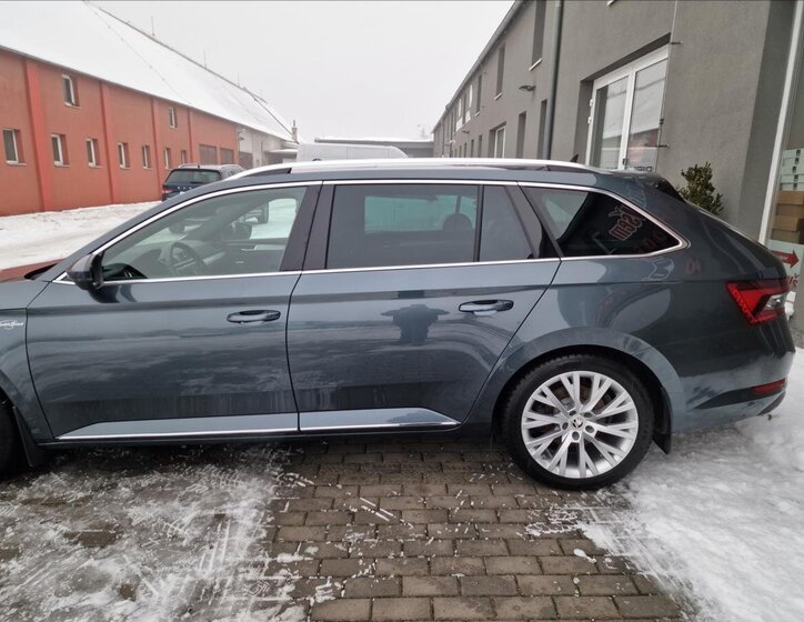 Škoda Superb Kombi 2,0 l 140 kw