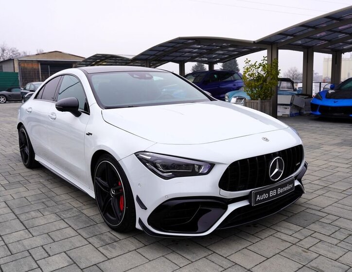 Mercedes-Benz CLA Sedan 2,0 l 340 kw