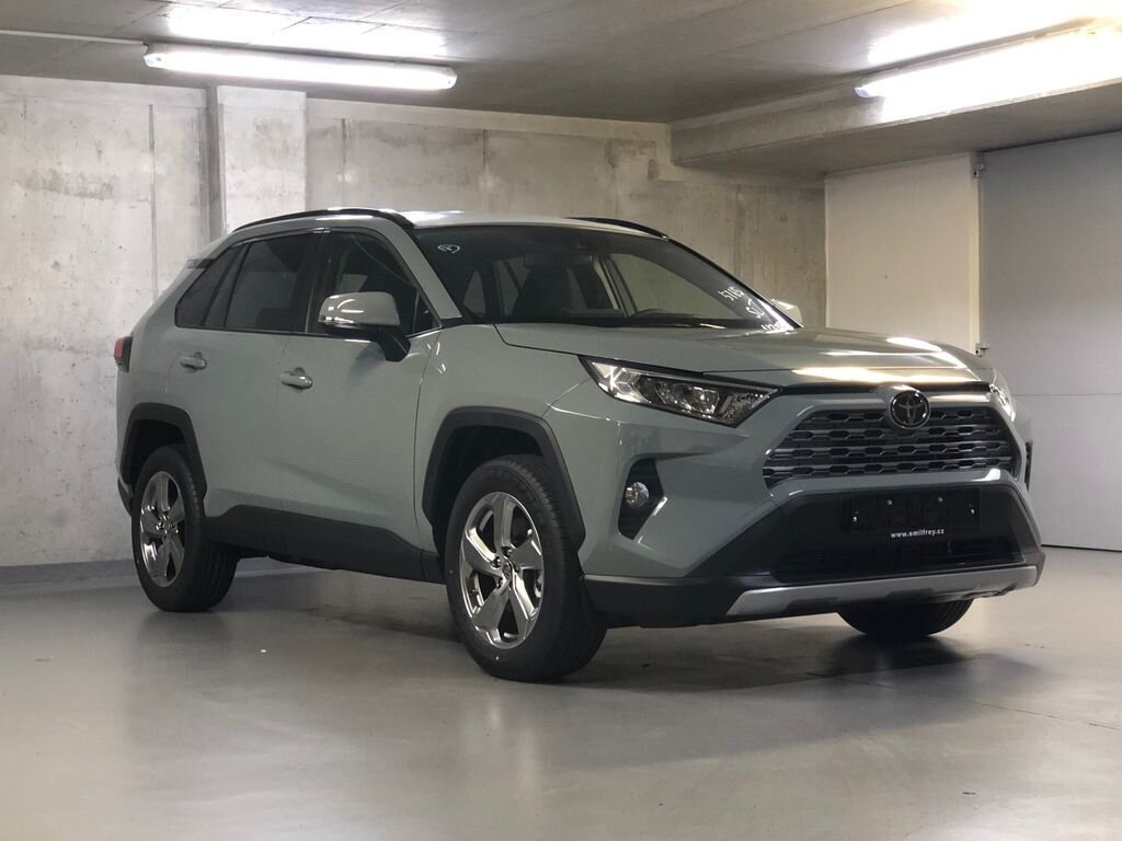 Toyota RAV4 SUV 2,5 l 163 kw
