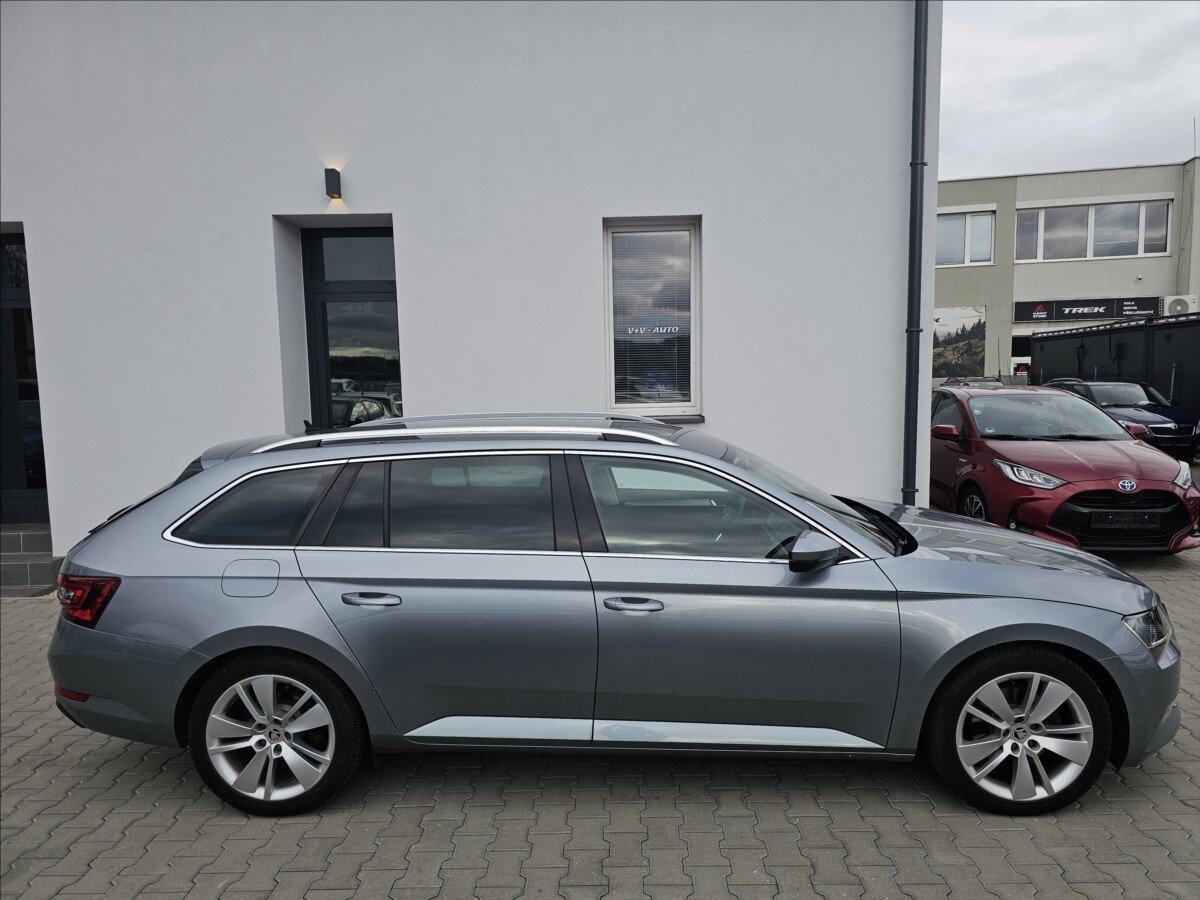 Škoda Superb Kombi 2,0 l 140 kw
