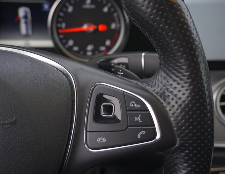 Mercedes-Benz Třídy E Kombi 2,0 l 143 kw