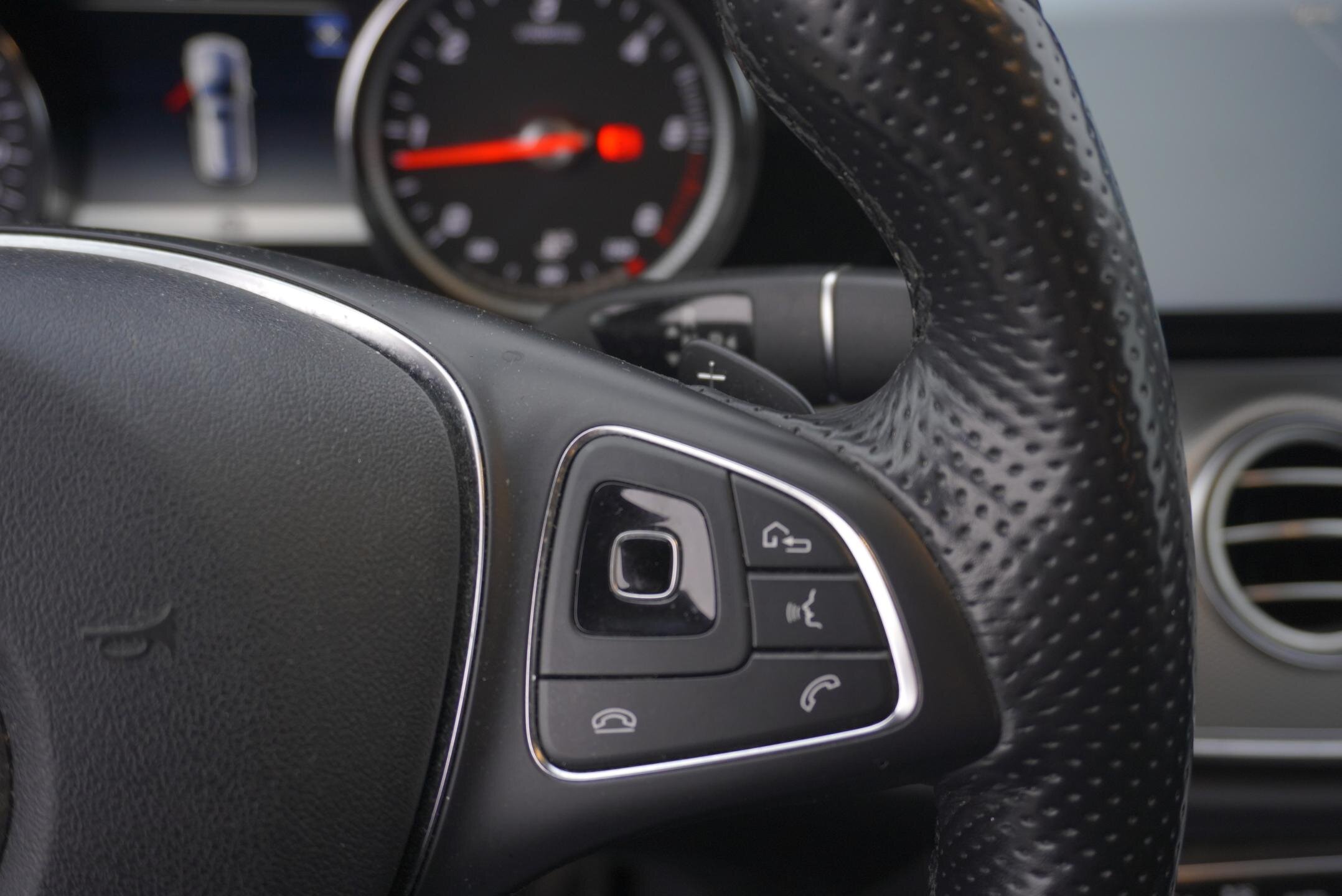 Mercedes-Benz Třídy E Kombi 2,0 l 143 kw