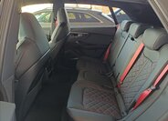 Audi Q8 SUV / Terénní 3,0 l 210 kw