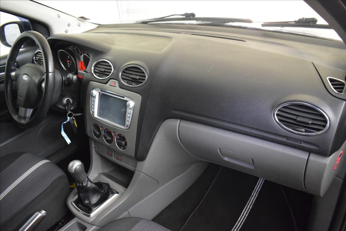 Ford Focus Kombi 1,6 l 74 kw