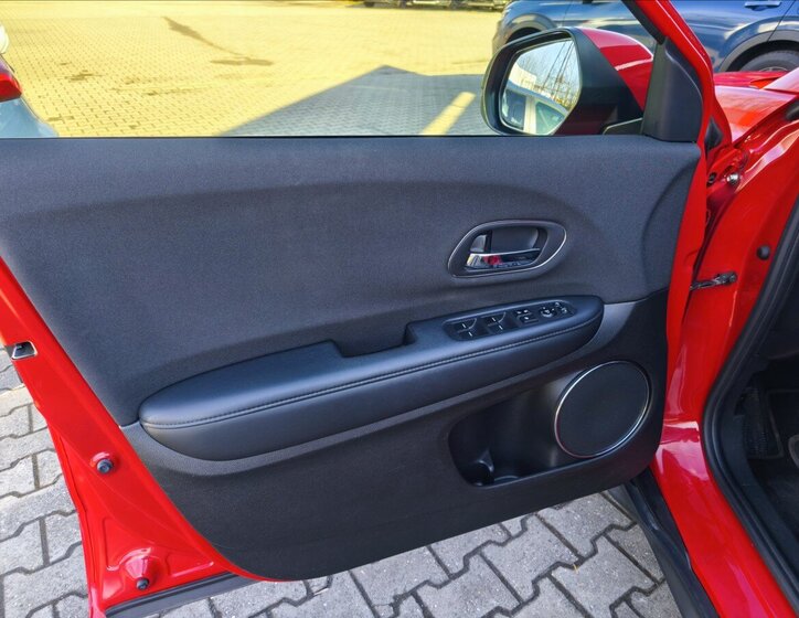 Honda HR-V SUV / Terénní 1,5 l 96 kw
