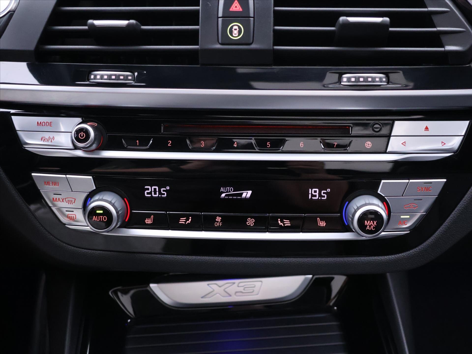 BMW X3 SUV / Terénní 3,0 l 195 kw